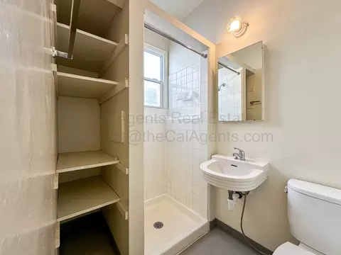 2710 Haste St, Berkeley, CA 94704 photo 4