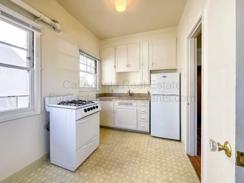 2710 Haste St, Berkeley, CA 94704 photo 3