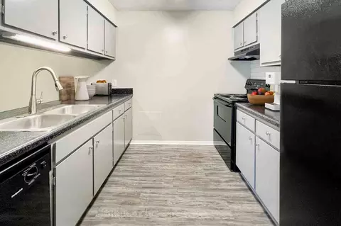 1103 Corder Rd, Warner Robins, GA 31088