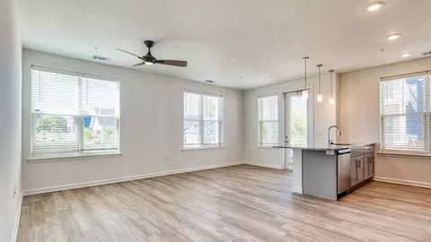 5401 Commonwealth Centre Pkwy, Midlothian, VA 23112 photo 27