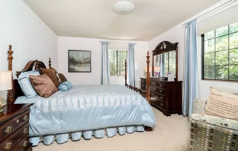 175 Chestnut St, Foxboro, MA 02035