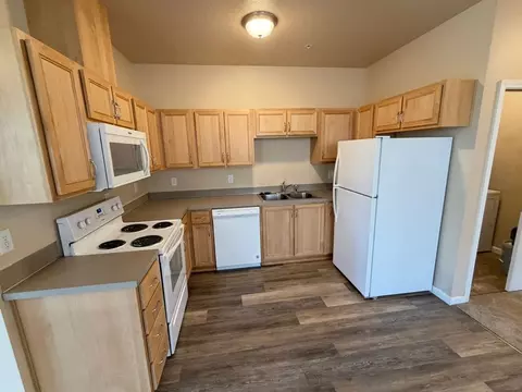 953 W 8th Ave, Eugene, OR 97402 photo 8