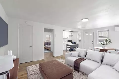100 W Bellecrest Ave, Brentwood, PA 15227