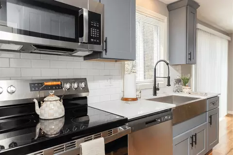 15 Powers St, Milford, NH 03055
