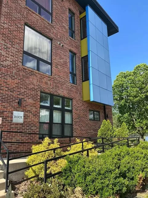 5938 Henry Ave, Philadelphia, PA 19128