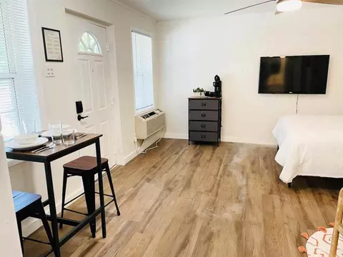 4015 W 7th St, Little Rock, AR 72205