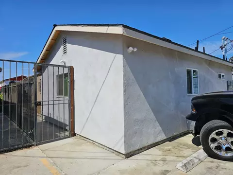 238 E Artesia Blvd, Long Beach, CA 90805 photo 8