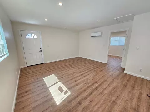 238 E Artesia Blvd, Long Beach, CA 90805