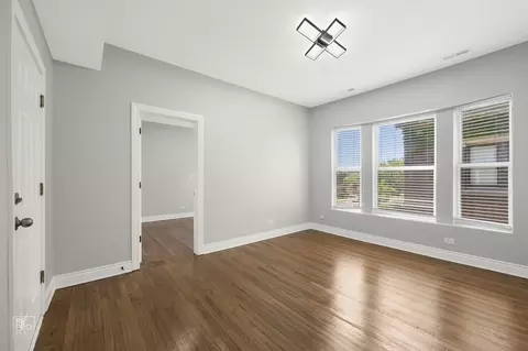 1030 E 47th St, Chicago, IL 60653 photo 36