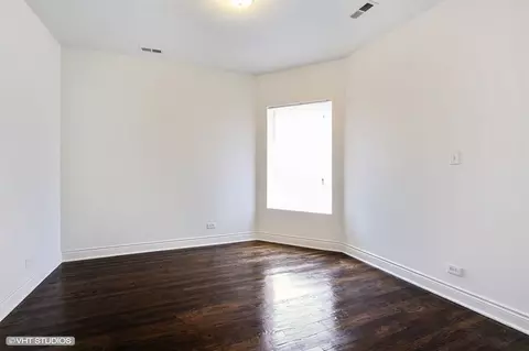 1030 E 47th St, Chicago, IL 60653 photo 8
