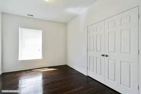 1030 E 47th St, Chicago, IL 60653 photo 9
