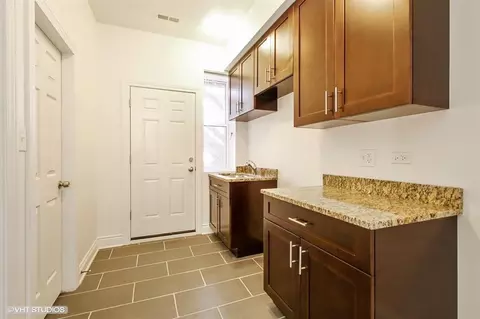 1030 E 47th St, Chicago, IL 60653 photo 19