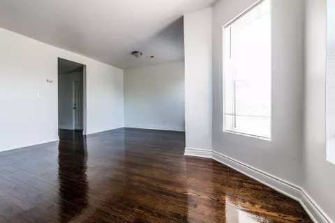 1030 E 47th St, Chicago, IL 60653 photo 23