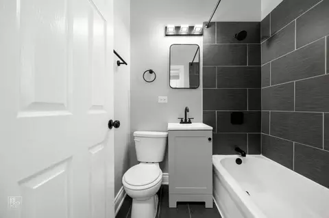 1030 E 47th St, Chicago, IL 60653 photo 42