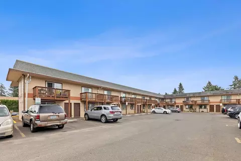 16000 SE Alder St, Portland, OR 97233