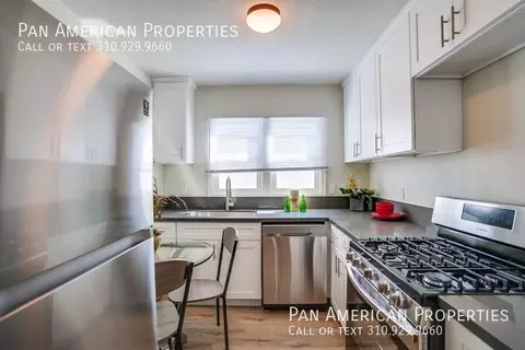 2466 Cedar Ave, Long Beach, CA 90806