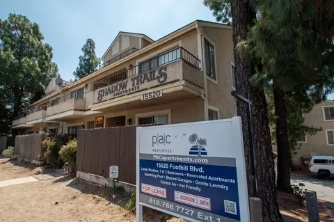 15520 Foothill Blvd, Los Angeles, CA 91342
