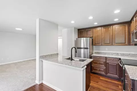 18249 73rd Ave NE, Kenmore, WA 98028