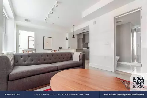 1425 P St NW, Washington, DC 20005 photo 4