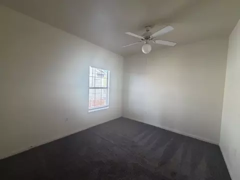 1500 Yonkers St, Plainview, TX 79072 photo 5