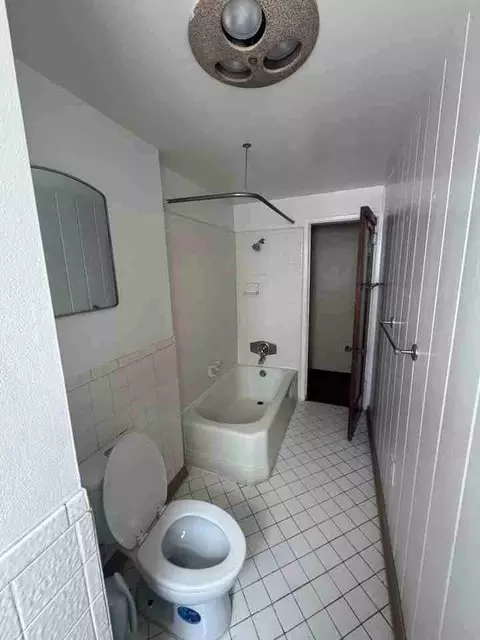 2465 Albatross St, San Diego, CA 92101