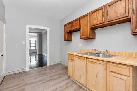 4850 S Michigan Ave, Chicago, IL 60615