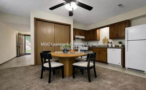 3557 NE Independence Cir, Lees Summit, MO 64064