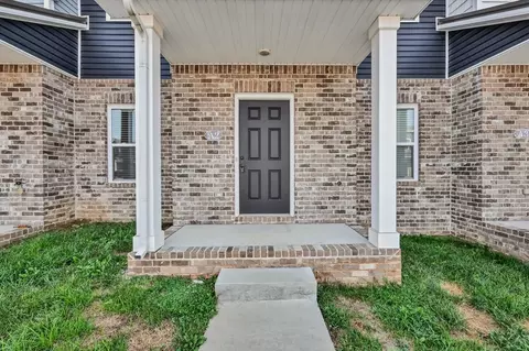 1115 Hillwood Dr, Clarksville, TN 37040