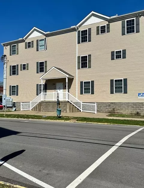 456 2nd St, California, PA 15419