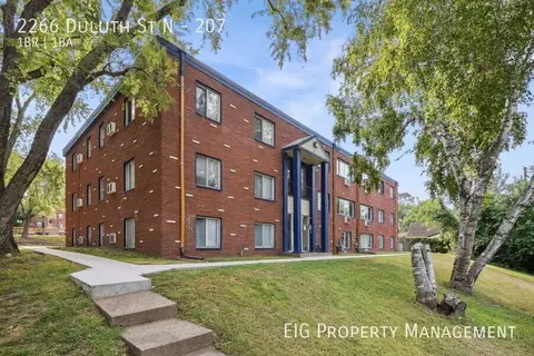 2266 Duluth St, Maplewood, MN 55109