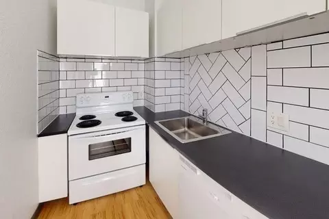 200 W Armour Blvd, Kansas City, MO 64111
