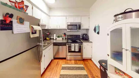117 Maple Ave #E, Centerville, OH 45459