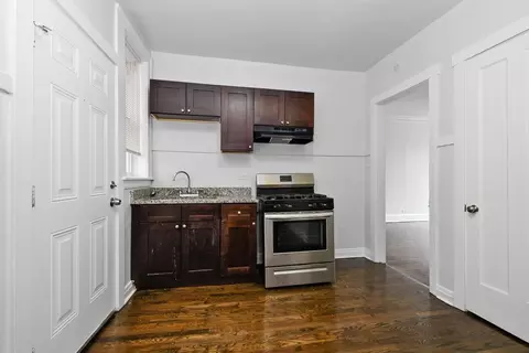 7415 S Colfax Ave, Chicago, IL 60649