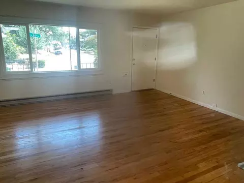 831 SE 80th Ave, Portland, OR 97215