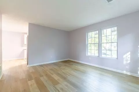 2977 Pearl St, East Point, GA 30344