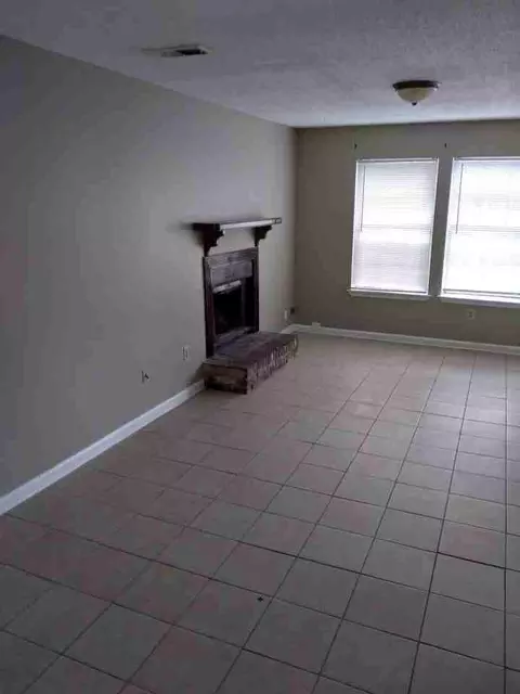 3540 Christine Rd, Memphis, TN 38118