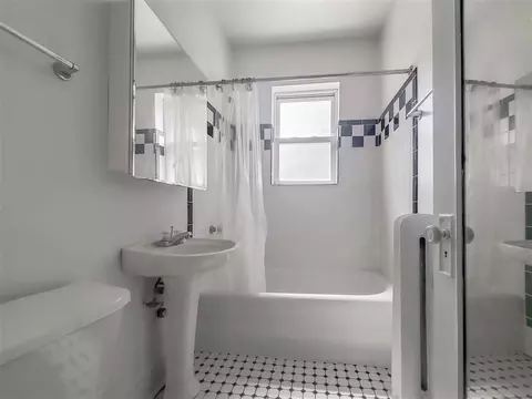 4435 N Greenview Ave, Chicago, IL 60640 photo 22