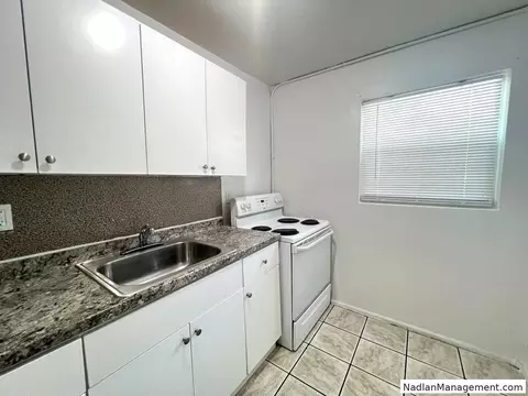 1948 NW 2nd Ct, Miami, FL 33136
