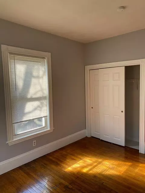 22 Downer Ave, Boston, MA 02125 photo 2