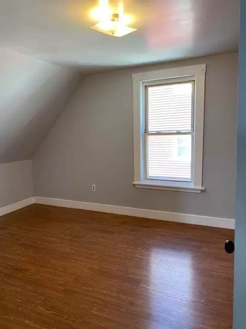 22 Downer Ave, Boston, MA 02125 photo 4