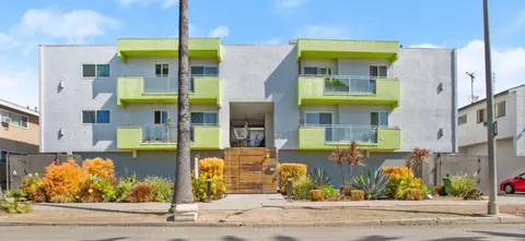 7259 Willoughby Ave, Los Angeles, CA 90046
