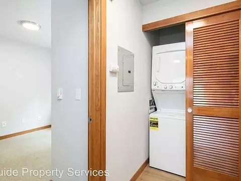 4800 Phinney Ave N, Seattle, WA 98103 photo 3