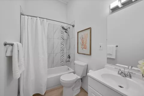 Mccormick Pl, Cincinnati, OH 45219 photo 17