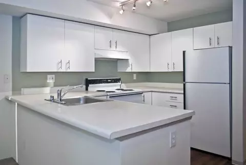 300 11th Ave, Seattle, WA 98122