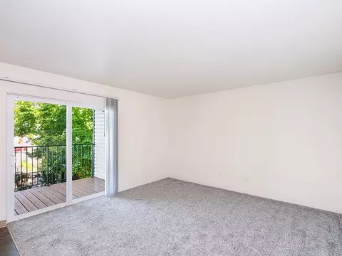 1201 NE 8th St, Gresham, OR 97030 photo 4