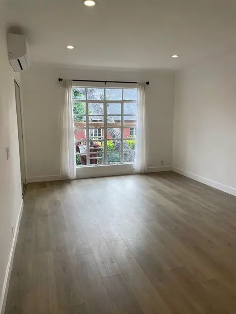 1250 N Orange Grove Ave, West Hollywood, CA 90046
