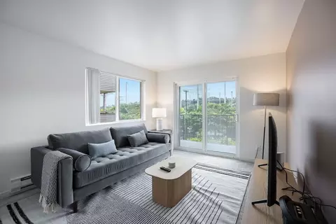 2850 15th Ave W, Seattle, WA 98119
