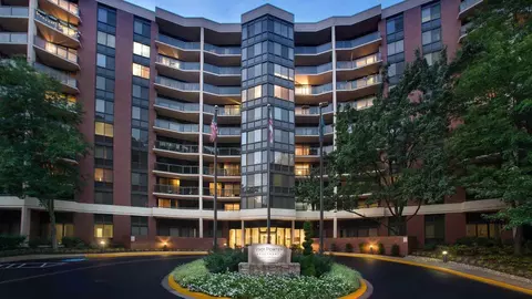 2501 Porter St NW, Washington, DC 20008 photo 2