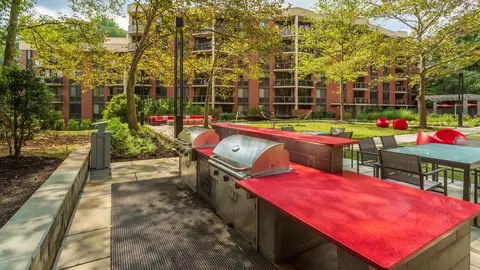 2501 Porter St NW, Washington, DC 20008 photo 32