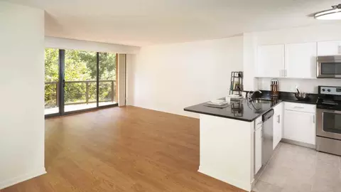 2501 Porter St NW, Washington, DC 20008 photo 8